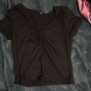Women’s Black Ribbed Button-Front Crop Top